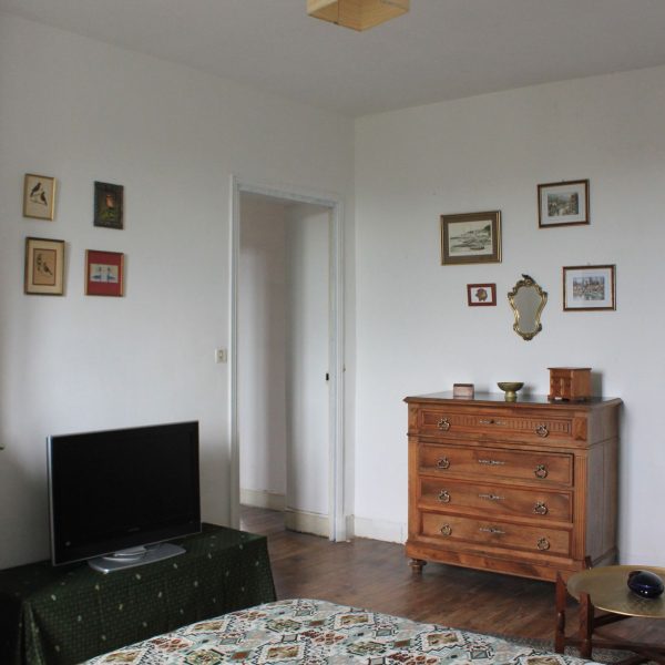 Gîte en Ariège : armoire chambre gypaete